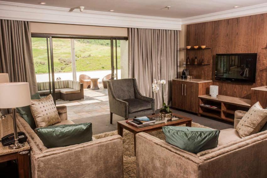 Drakensberg Sun Resort Cathkin Park Екстериор снимка