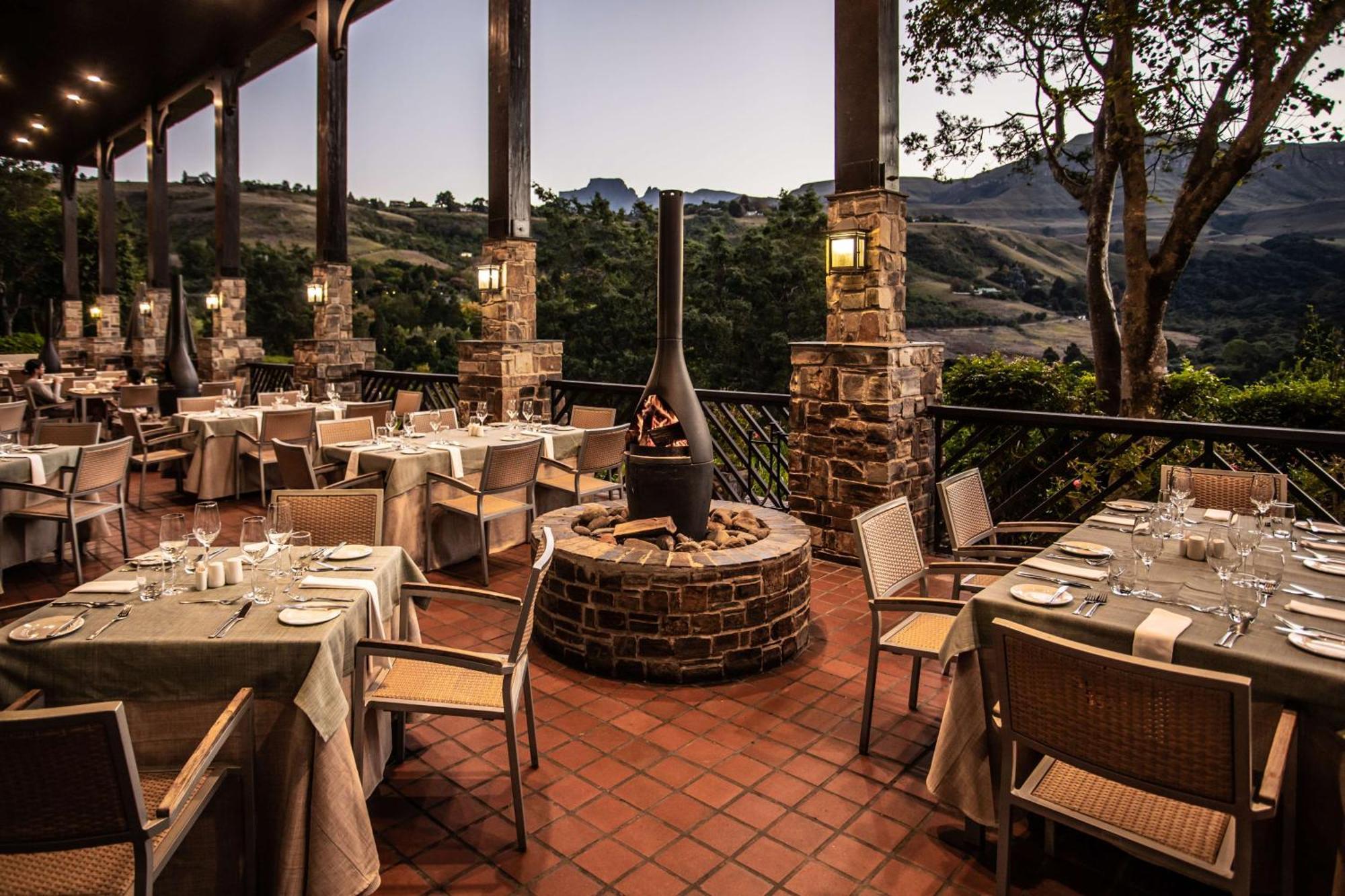 Drakensberg Sun Resort Cathkin Park Екстериор снимка