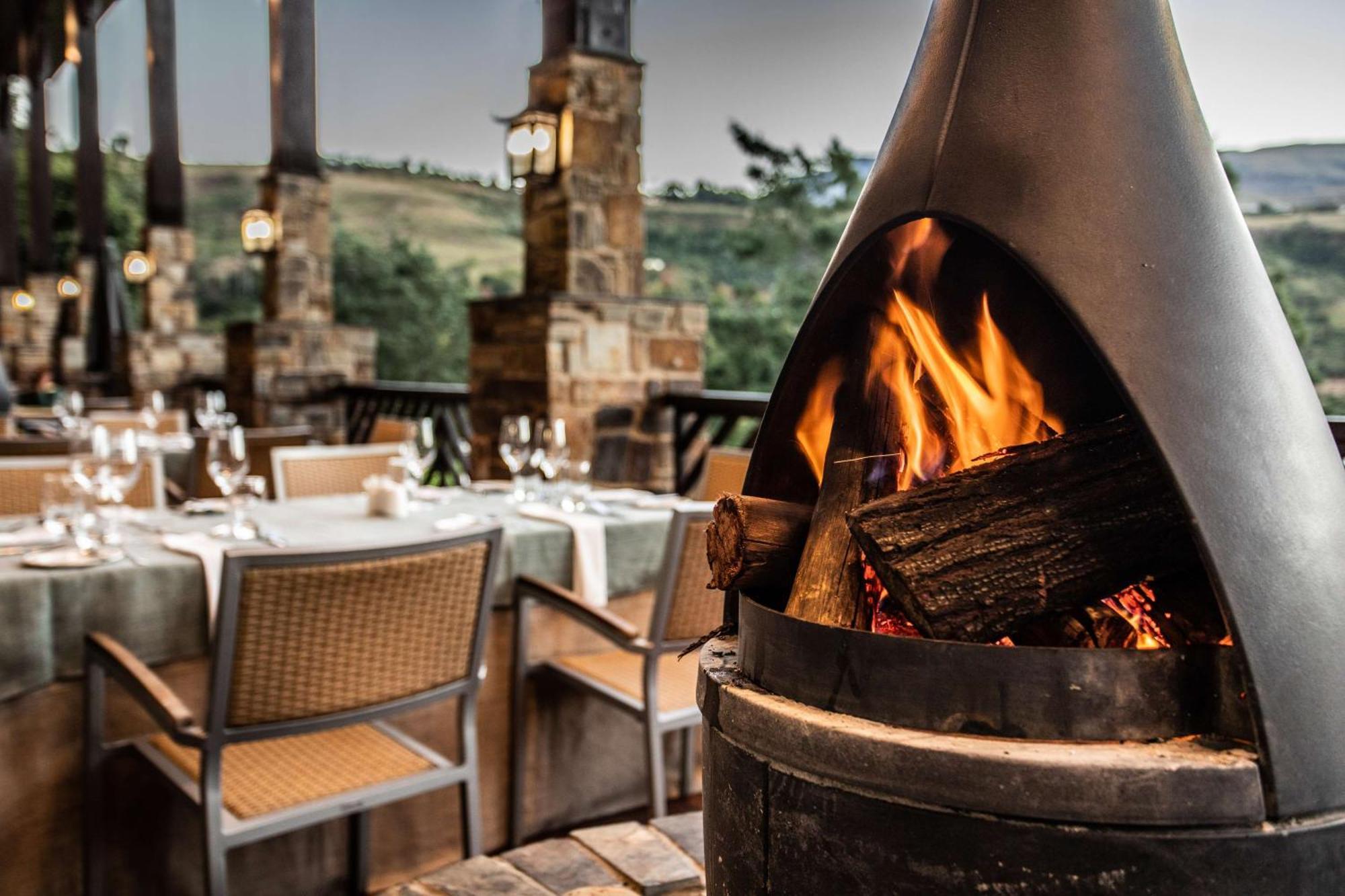 Drakensberg Sun Resort Cathkin Park Екстериор снимка