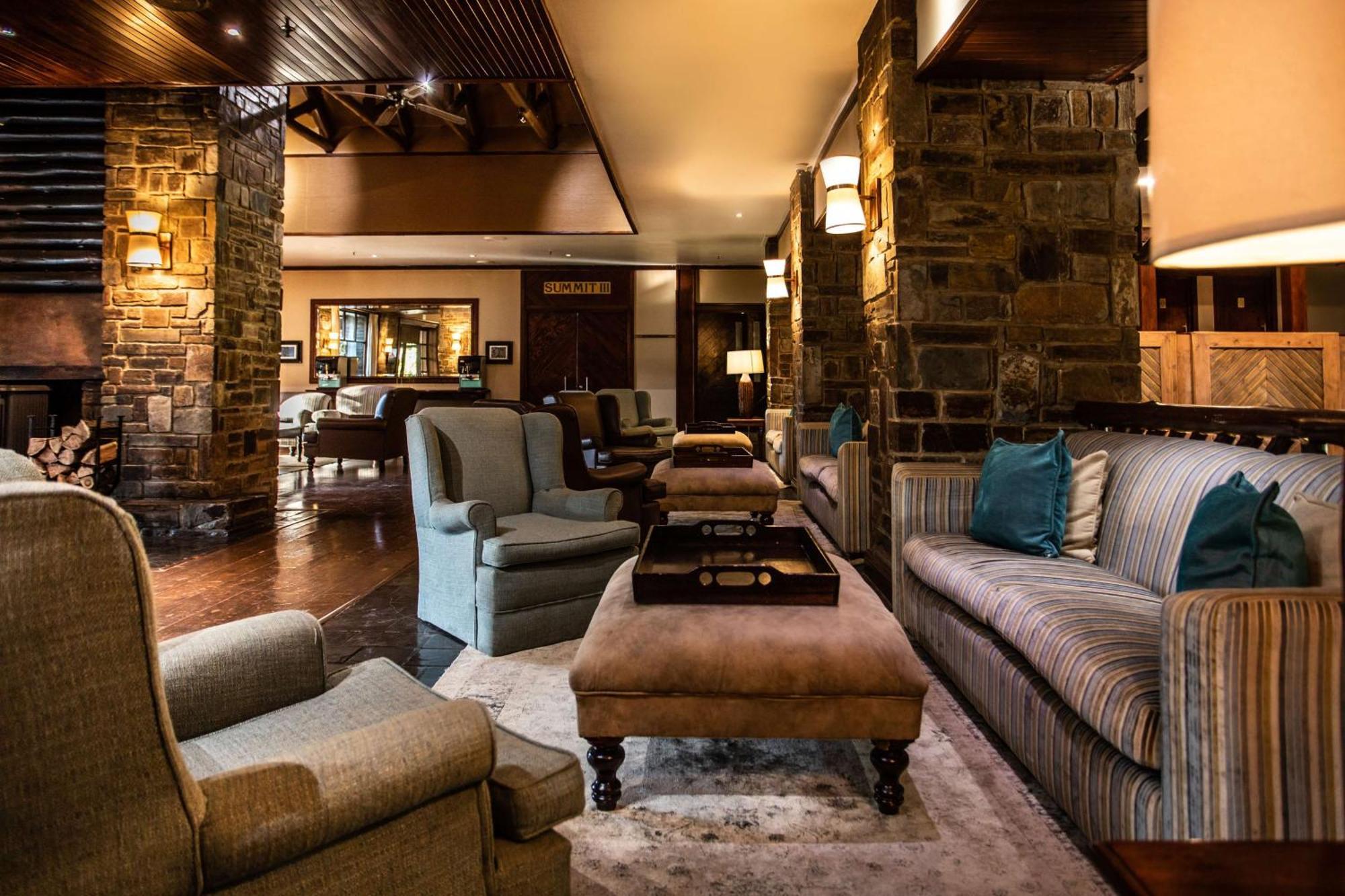 Drakensberg Sun Resort Cathkin Park Екстериор снимка