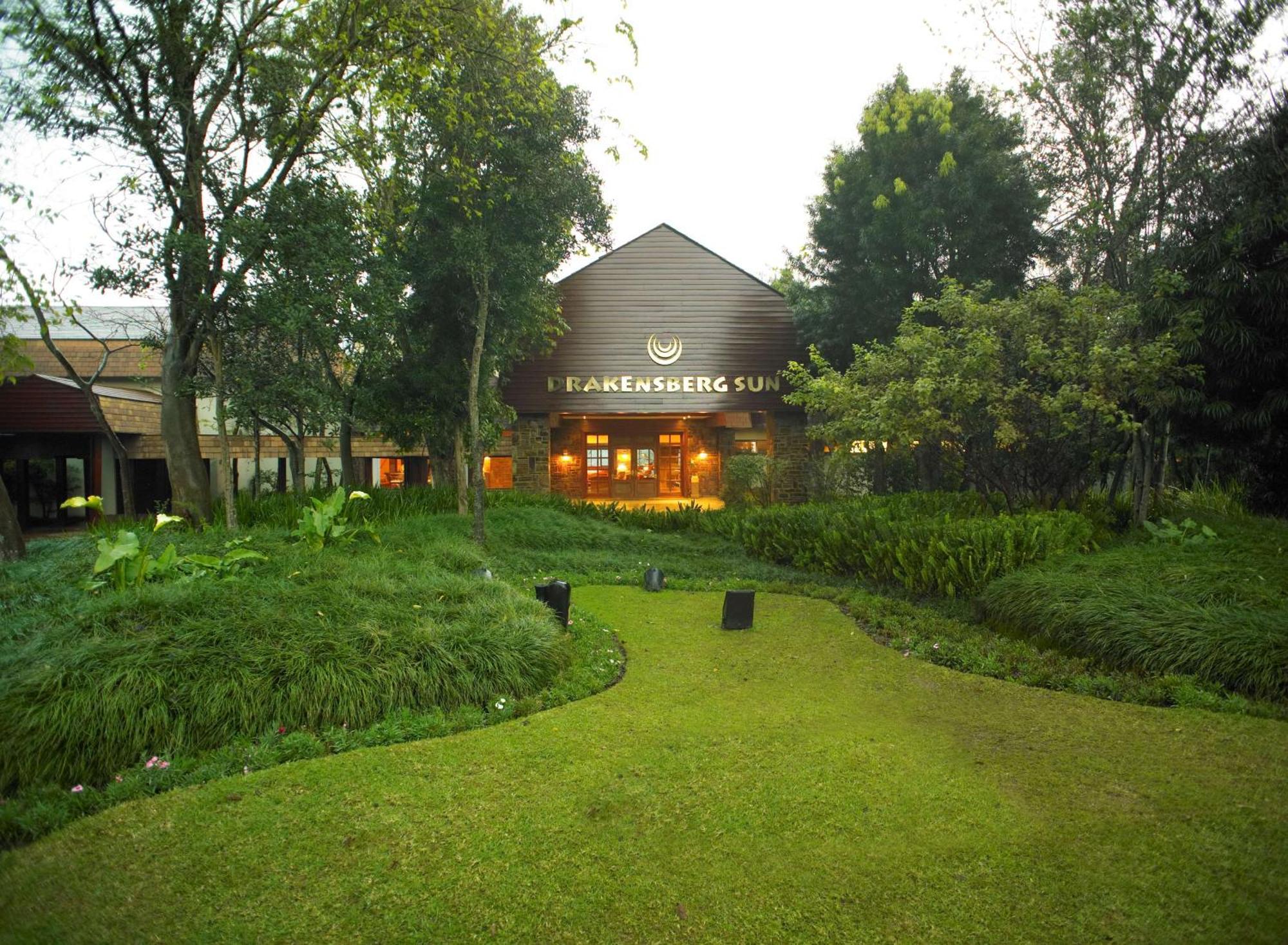 Drakensberg Sun Resort Cathkin Park Екстериор снимка