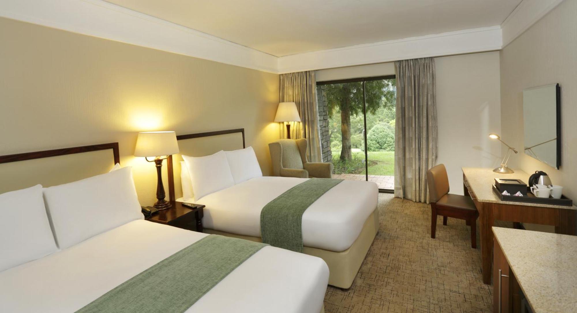 Drakensberg Sun Resort Cathkin Park Екстериор снимка