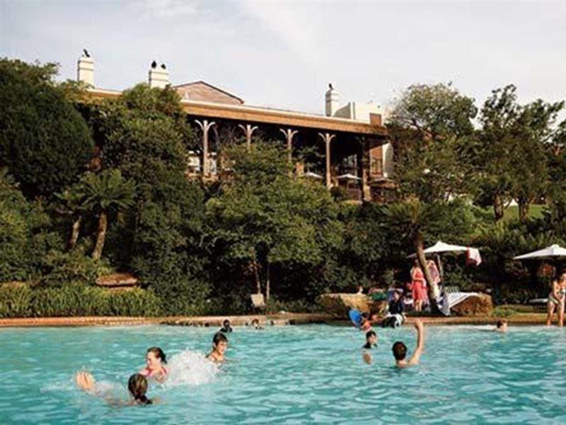 Drakensberg Sun Resort Cathkin Park Екстериор снимка