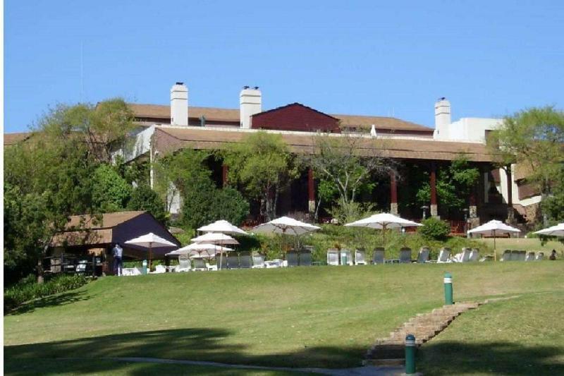 Drakensberg Sun Resort Cathkin Park Екстериор снимка